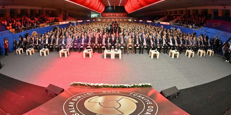 Mersin Deniz Ticaret Odası Yönetim Kurulu Başkanı Cihat Lokmanoğlu TOBB Yönetim Kurulu Üyeliğine yeniden seçildi.