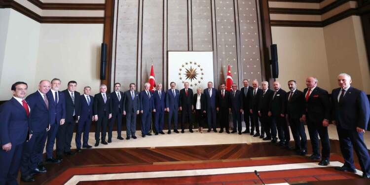 TOBB Yönetimi Cumhurbaşkanı Erdoğan’ı Ziyaret Etti
