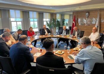 Genel Sekreter Öztürk, Gemi Acenteliği Eğitim Komisyonu Toplantısına Katıldı