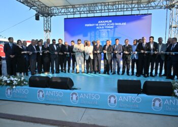 Anamur Feribot ve Deniz Uçağı İskelesi’nin Açılışı Gerçekleşti